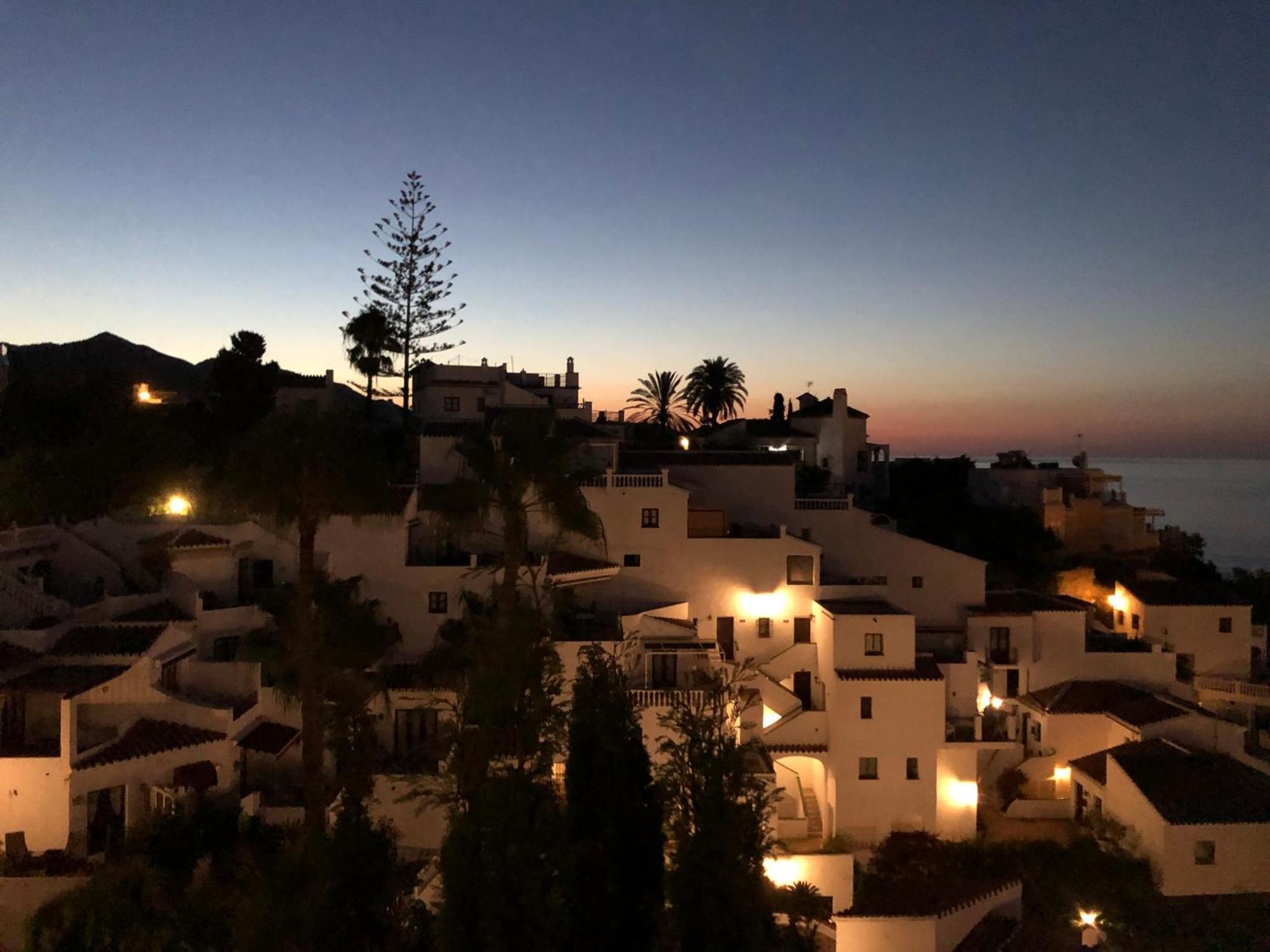 Apartamento Nerja With View Exterior foto